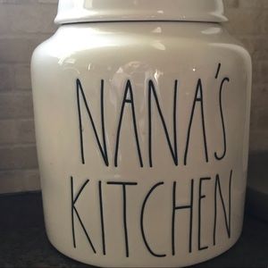 Meet your Posher, Teri